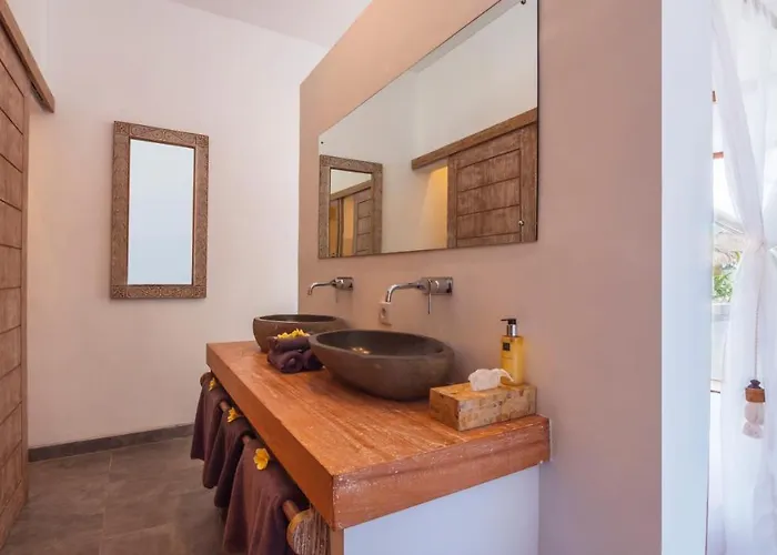 Villa Hidden Jewel, Including Private Cook And Butler Service Jasri