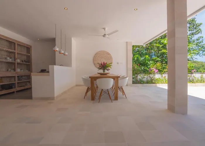Hidden Jewel, Including Private Cook And Butler Service Villa Jasri